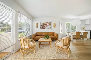 Photo #2: LG23147847 Listing 