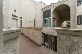 Photo #2: LG23155675 Listing 