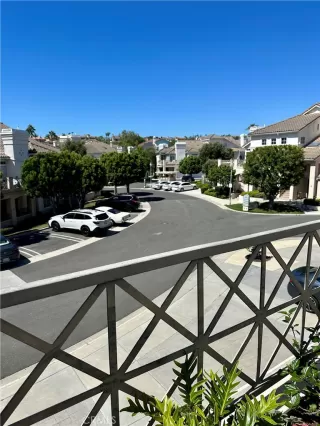 Photo #4: LG23155680 Listing 