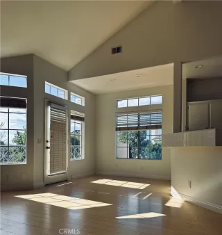 Photo #6: LG23155680 Listing 