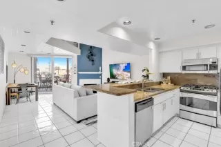 Photo #4: LG23157877 Listing