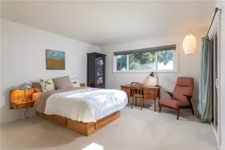 Photo #5: LG23164554 Listing