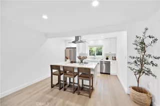 Photo #3: LG23165249 Listing 