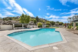 Photo #3: LG23170792 Listing 