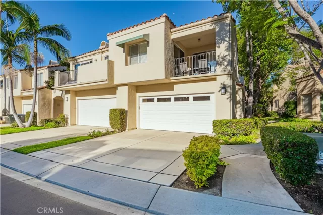 MLS: LG23204389 Condo For Sale