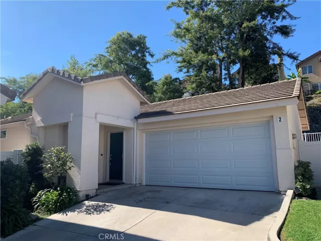 MLS: LG23205272 Condo For Sale