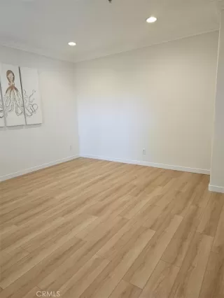 Photo #5: LG23223533 Listing 