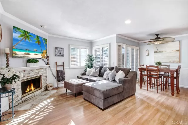 MLS: LG24023904 Condo For Sale