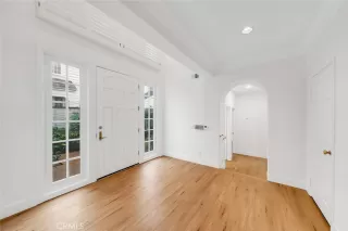 Photo #2: LG24026640 Listing