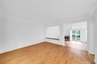 Photo #6: LG24026640 Listing