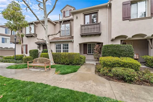 MLS: LG24030678 Condo For Sale