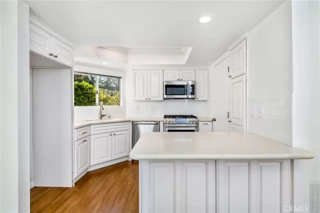 MLS: LG24037905 Condo For Sale