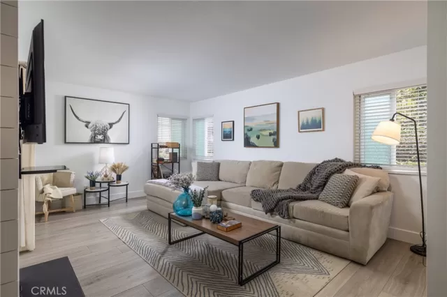 MLS: LG24039738 Condo For Sale