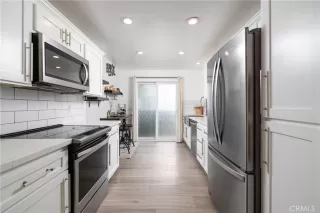 Photo #4: LG24039738 Listing 