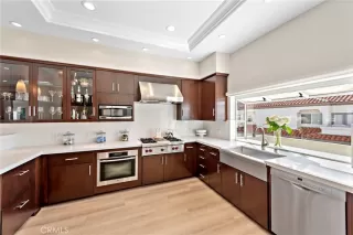 Photo #2: LG24045812 Listing 