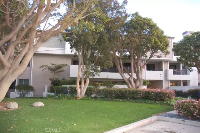 MLS: LG24051375 Condo For Sale