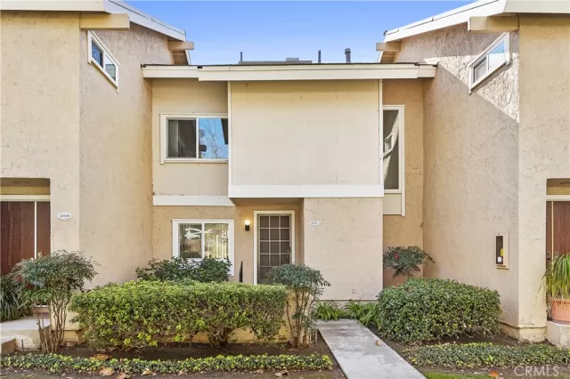 MLS: LG24051395 Condo For Sale