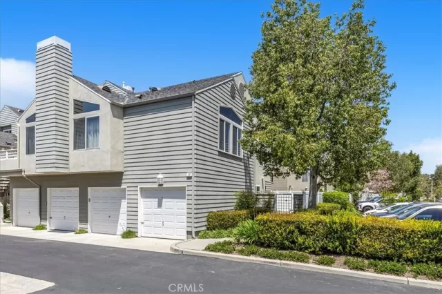 MLS: LG24063955 Condo For Sale