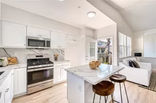 Photo #6: LG24065331 Listing 