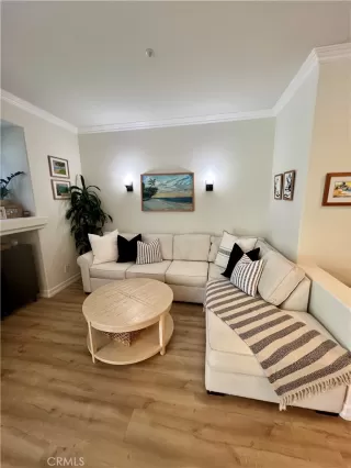 Photo #3: LG24068397 Listing 