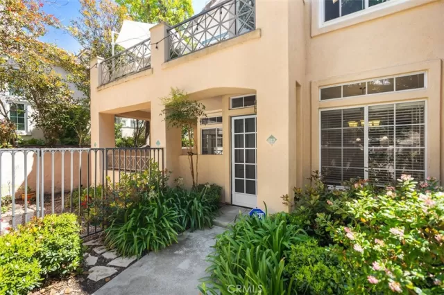 MLS: LG24087811 Condo For Sale