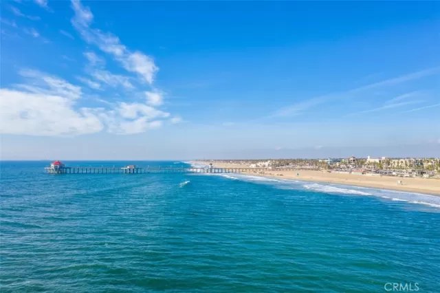 MLS: LG24088116 Condo For Sale