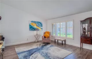 Photo #5: LG24090543 Listing 