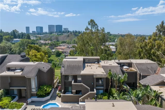 MLS: LG24091762 Condo For Sale