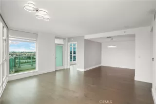 Photo #4: LG24106072 Listing 