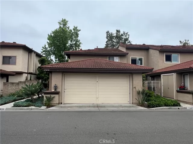 MLS: LG24107407 Condo For Sale