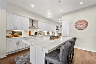 Photo #6: LG24109729 Listing 