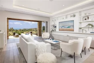 Photo #3: LG24116263 Listing 