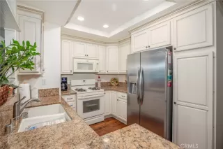 Photo #3: LG24117093 Listing