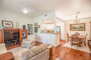 Photo #5: LG24117093 Listing