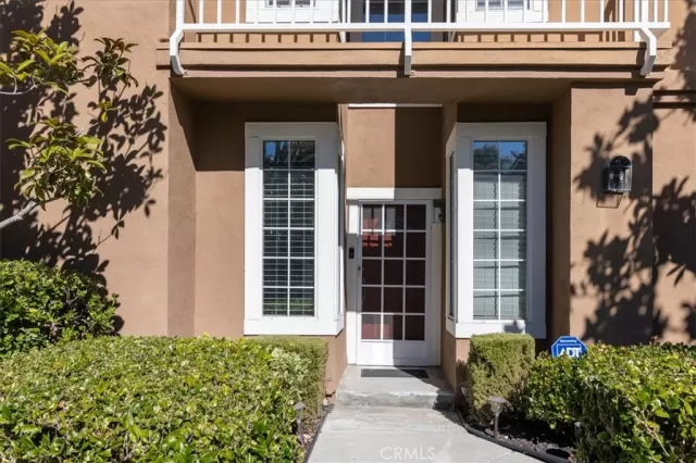 MLS: LG24132682 Condo For Sale