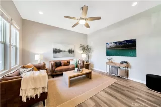 Photo #5: LG24154825 Listing