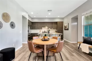 Photo #6: LG24154825 Listing