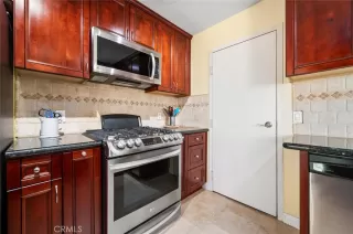 Photo #6: LG24155343 Listing 