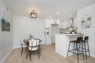 Photo #6: LG24167531 Listing