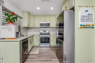 Photo #5: LG24169817 Listing 