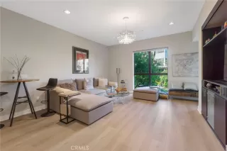 Photo #5: LG24171138 Listing