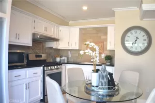 Photo #6: LG24171511 Listing 