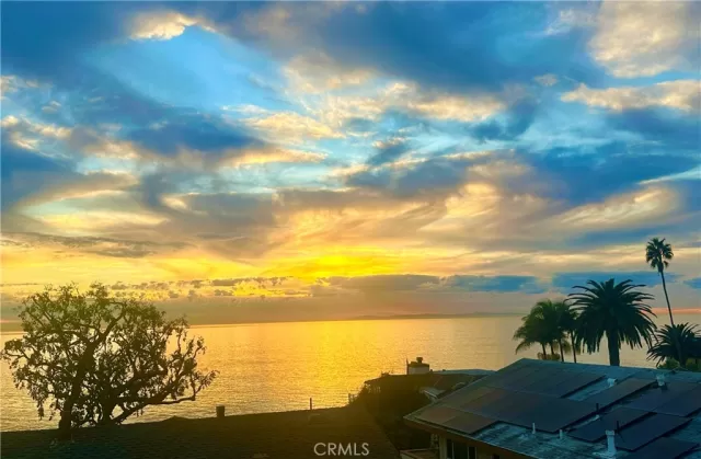 MLS: LG24175793 Condo For Sale