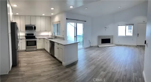 MLS: LG24196028 Condo For Sale