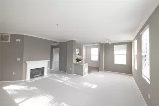 Photo #6: LG24197703 Listing 