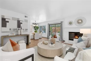 Photo #4: LG24209253 Listing