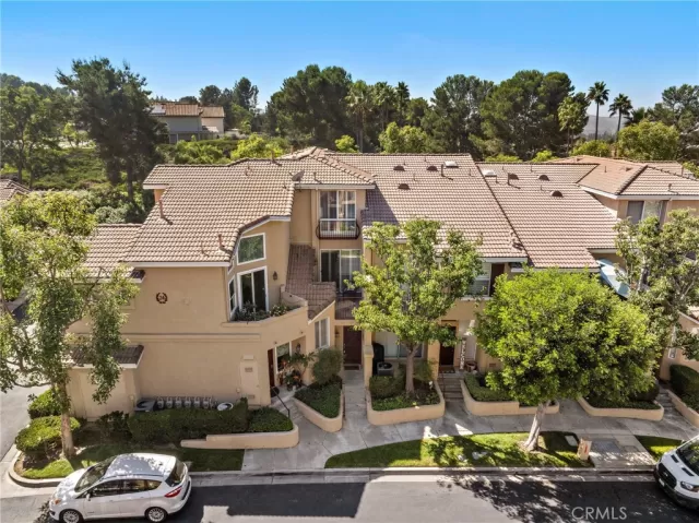 MLS: LG24212171 Condo For Sale