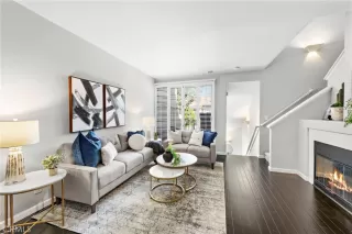 Photo #3: LG24212171 Listing