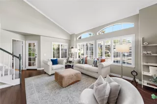 Photo #2: LG24214088 Listing