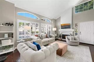 Photo #3: LG24214088 Listing